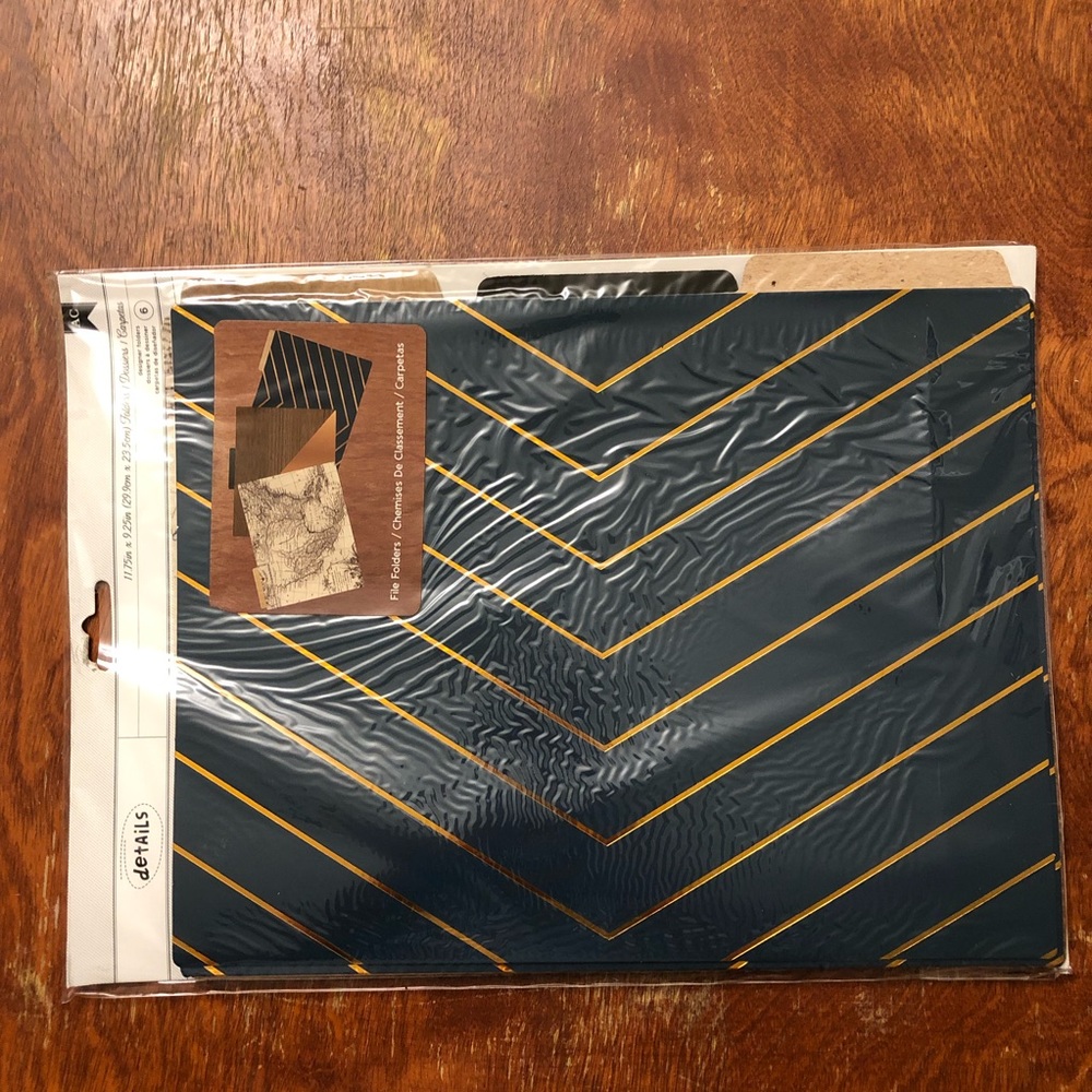 Six Chic File Folders